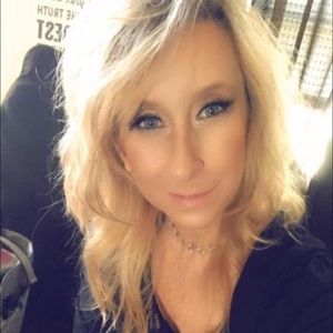 Meet your Posher, Michele